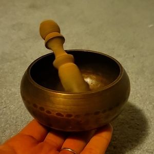 Tibetan tuning bowl